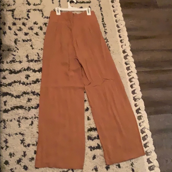 High-waisted Pants - Picture 2 of 2